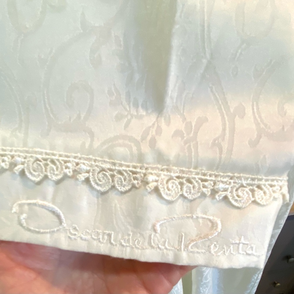 Oscar de la Renta Pink Label Cream Long Nightgown - Picture 4 of 5